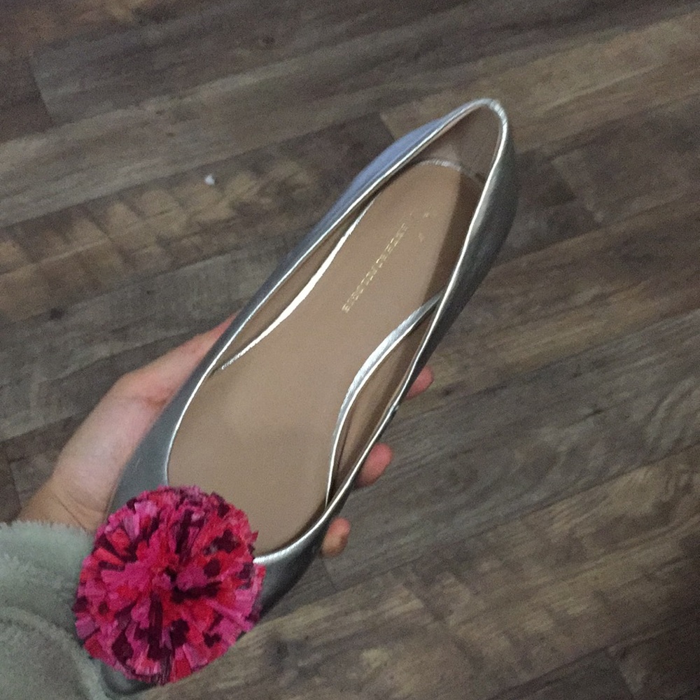 NWT RARE Anthropologie Raffia Pom Pom flats - Picture 6 of 7